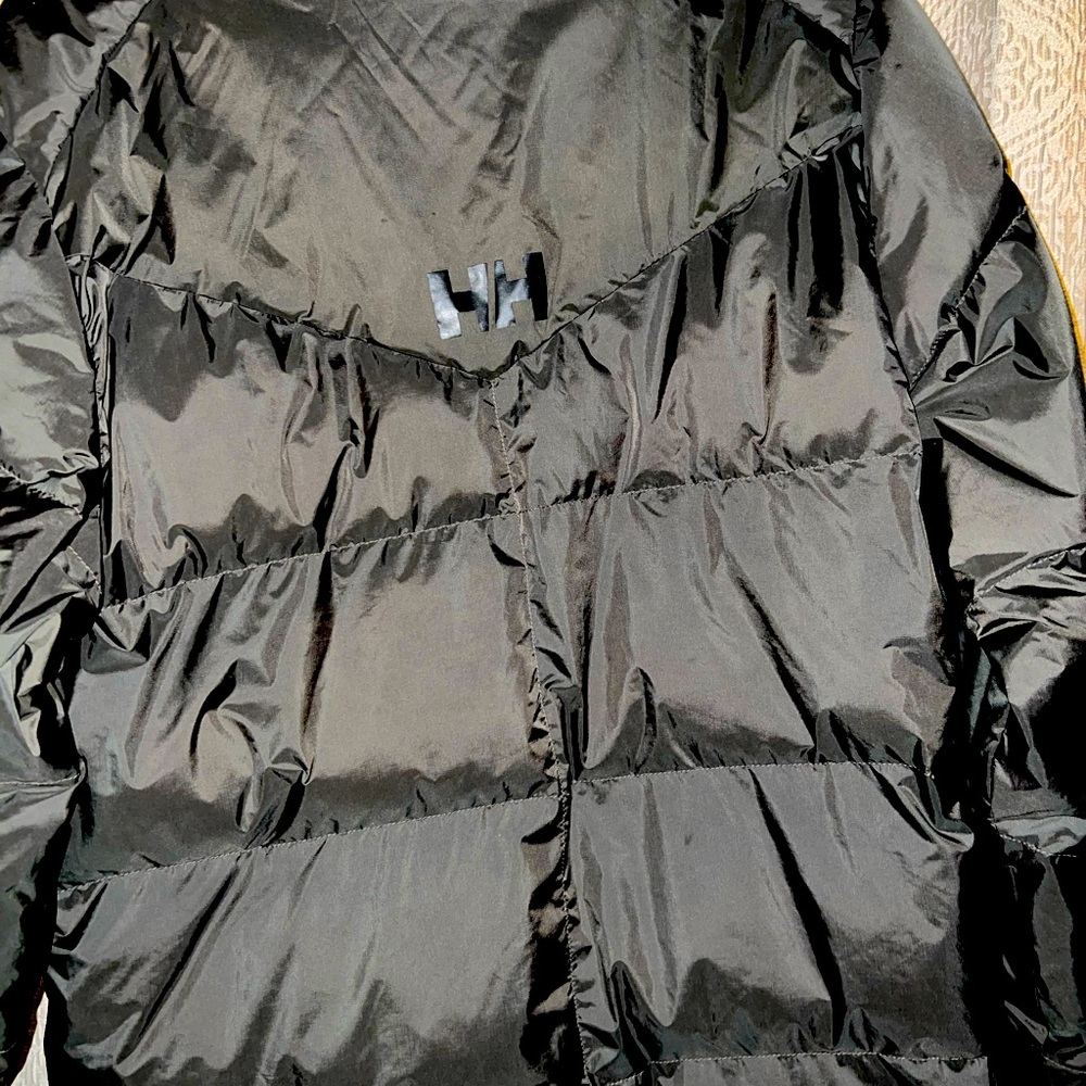 Hunter Green Women's  XL Helly Hanson Parka Very Warm and Thick. No damages EUC